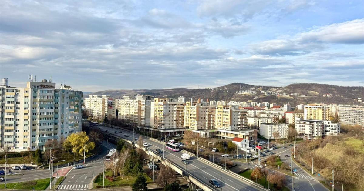 Apartament decomandat cu 4 camere în zona Mănăștur, Cluj-Napoca