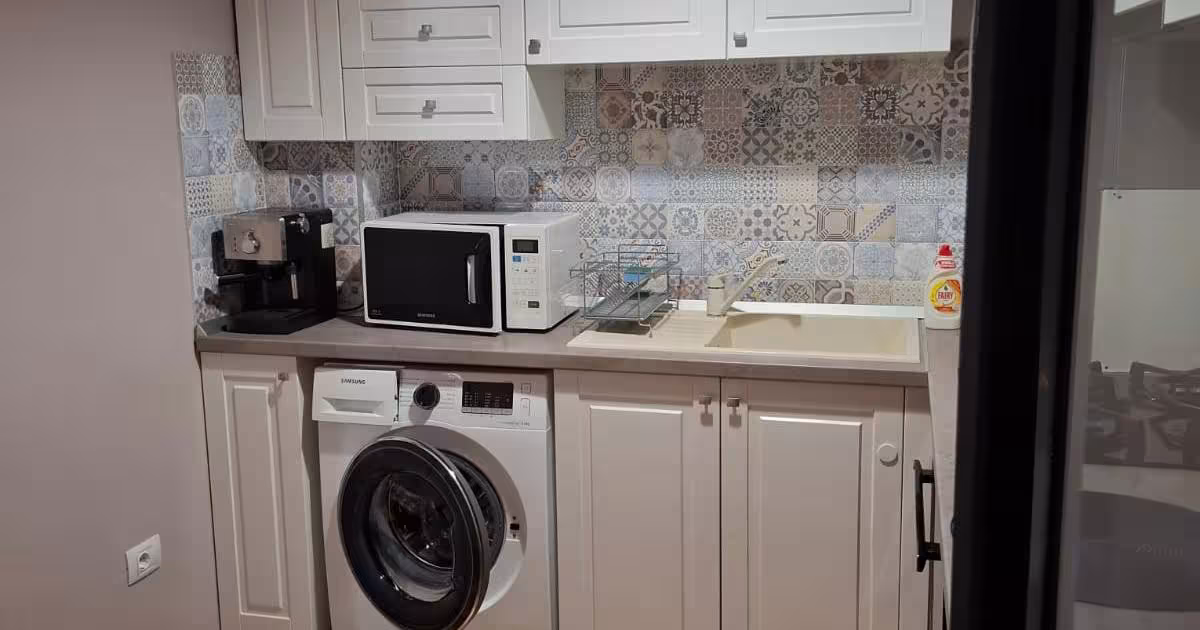 Apartament semidecomandat cu 2 camere în zona Tomis Nord, Constanța