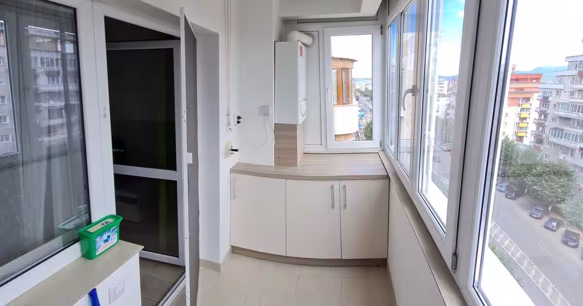Inchiriez apartament 2 camere decomandat in Deva, zona ultracentrala Bdl Decebal