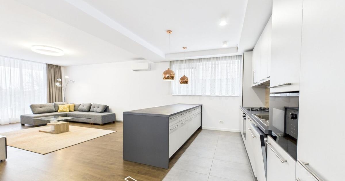 Apartament decomandat cu 4 camere în Dumbrăvița
