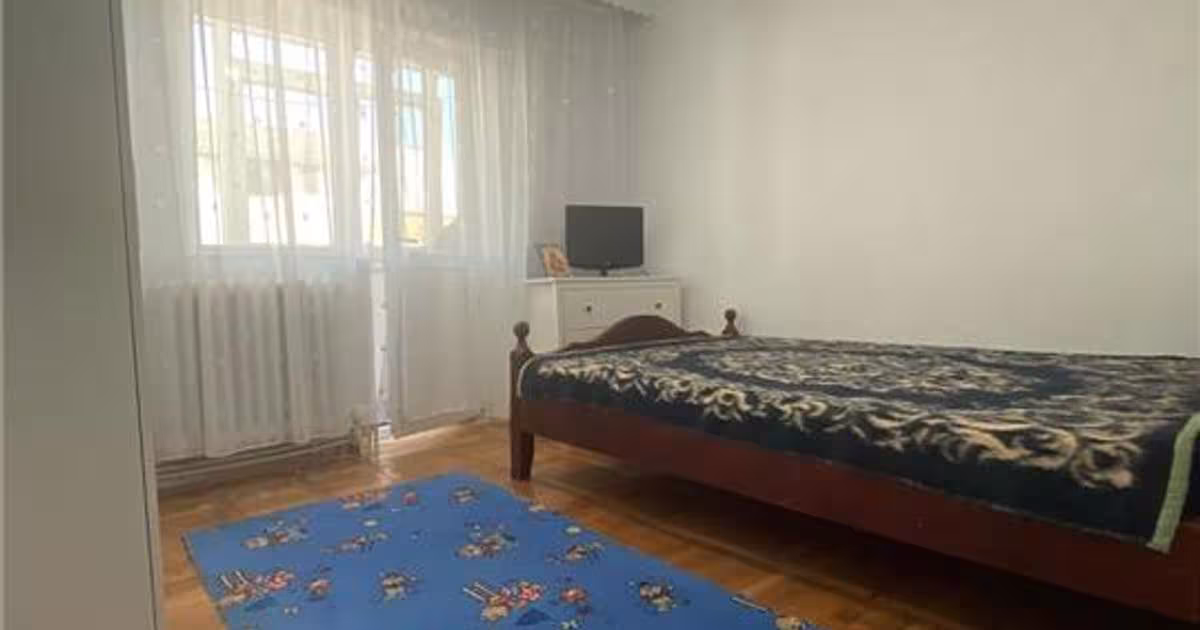 Apartament decomandat cu 3 camere în Fălticeni
