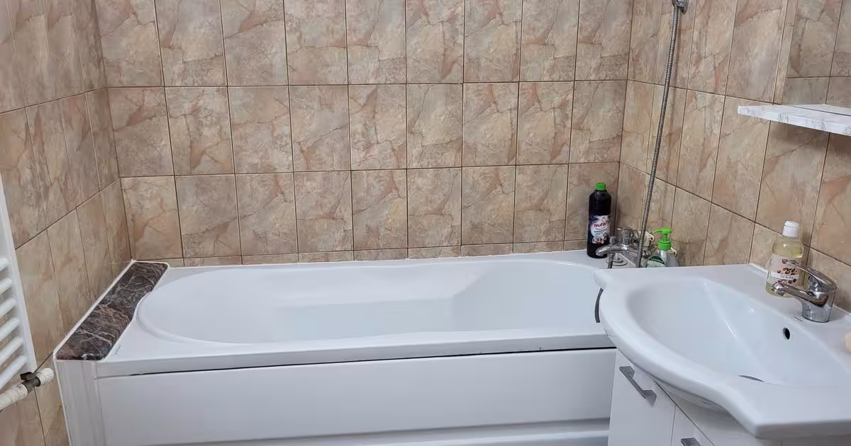 Apartament decomandat cu 3 camere în zona Brăilei, Focșani