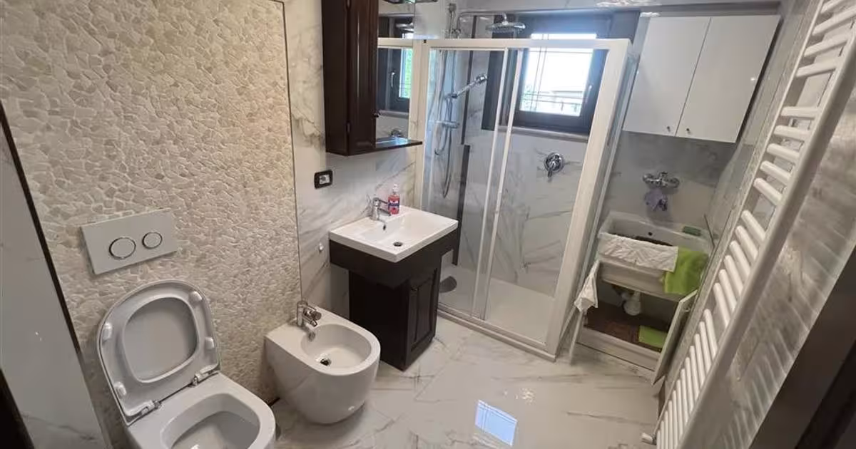 Apartament decomandat cu 3 camere în zona Brăilei, Focșani