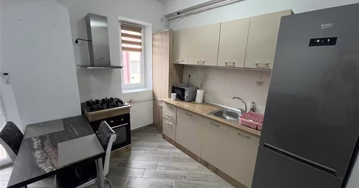 Apartament 2 camere, bloc nou, etaj 2(lift), zona Scoala 10