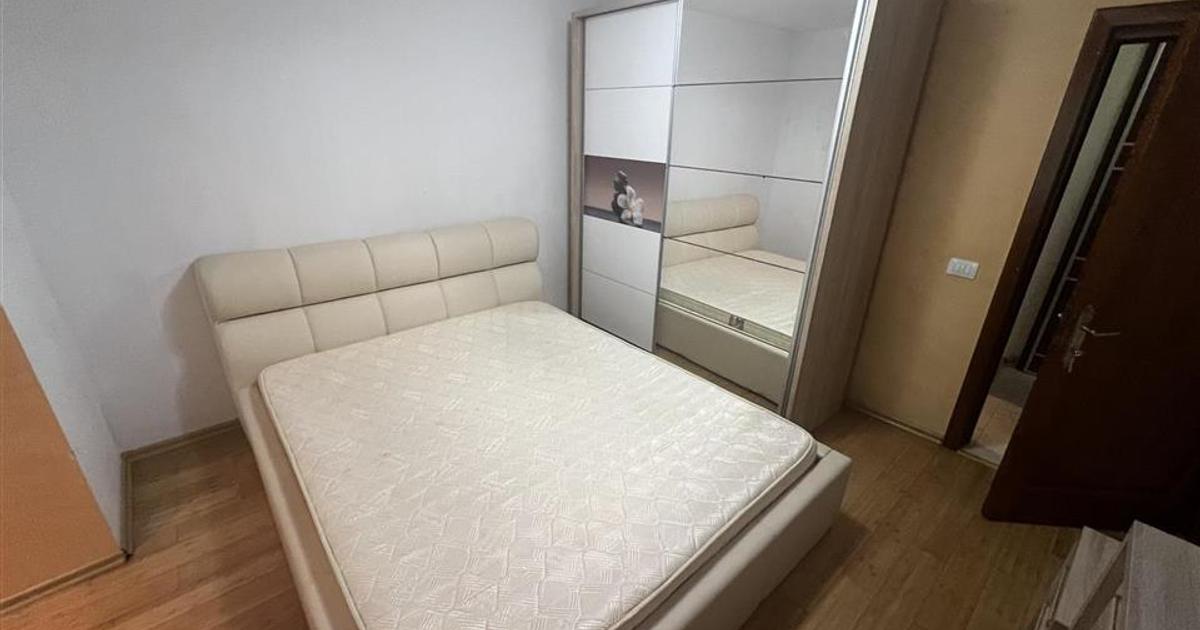Apartament decomandat cu 3 camere în zona Central, Focșani
