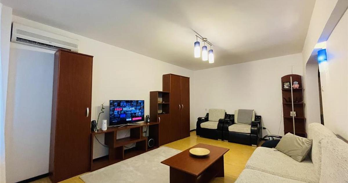 Apartament decomandat cu 4 camere în zona Central, Focșani