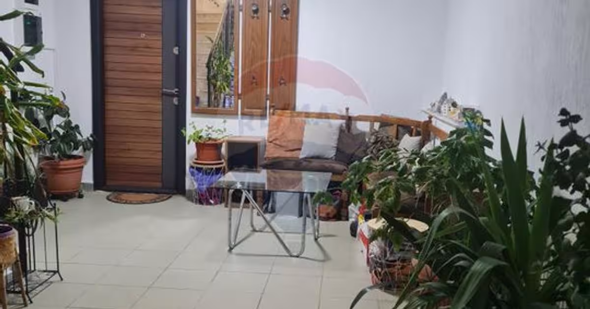 Apartament semidecomandat cu 3 camere în zona Obor, Focșani