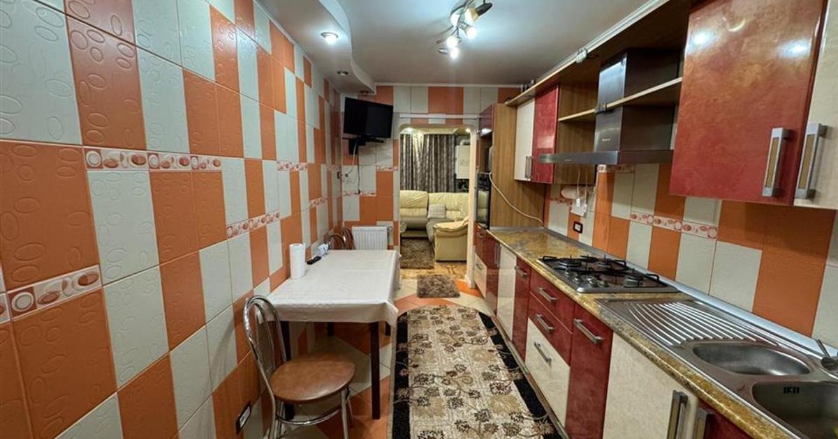 Apartament decomandat cu 4 camere în zona Ultracentral, Focșani