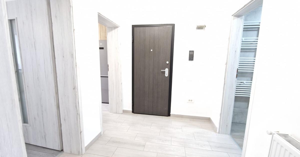 Apartament decomandat cu 2 camere în zona Exterior Est, Ghimbav preț 2.200 RON / lună