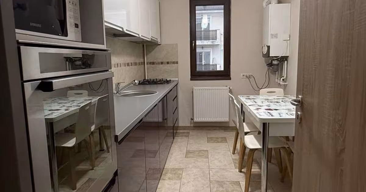 Apartament semidecomandat cu 3 camere în Giroc