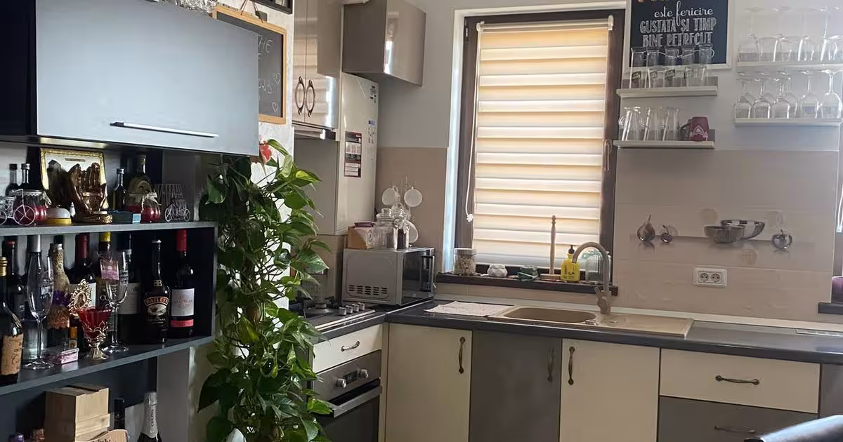 Apartament decomandat cu 3 camere în zona Valea Adâncă, Iași