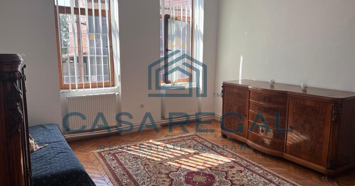 Apartament semidecomandat cu 2 camere în zona Central, Oradea