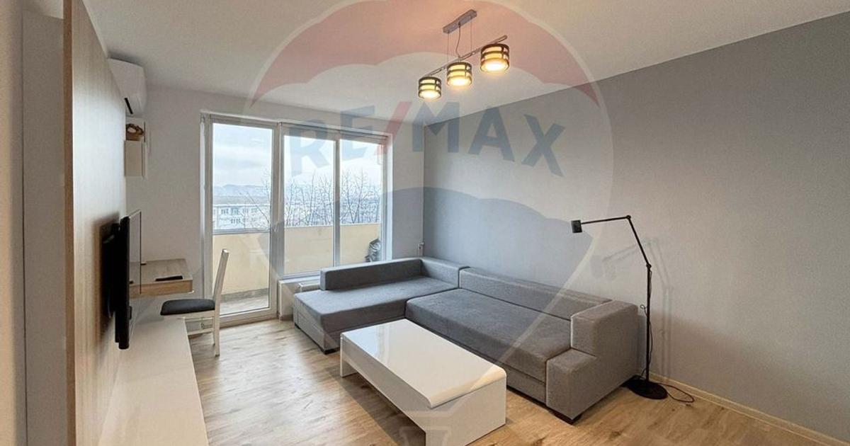 Apartament decomandat cu 3 camere în zona Dacia, Oradea