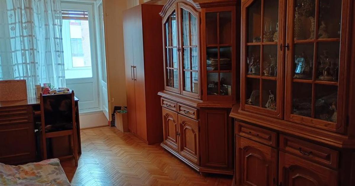 Apartament decomandat cu 3 camere în zona Decebal, Oradea