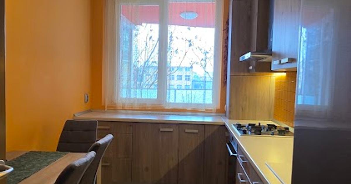 Apartament decomandat cu 2 camere în zona Decebal, Oradea