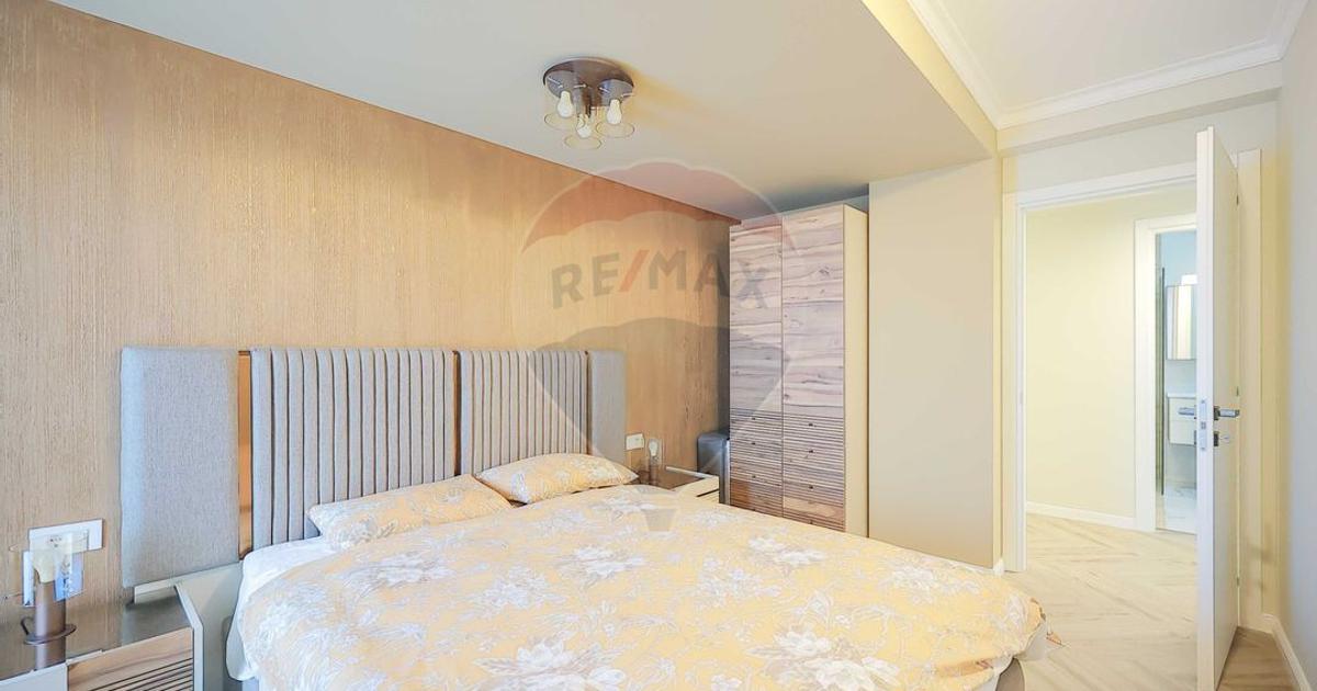Apartament decomandat cu 4 camere în zona Decebal, Oradea