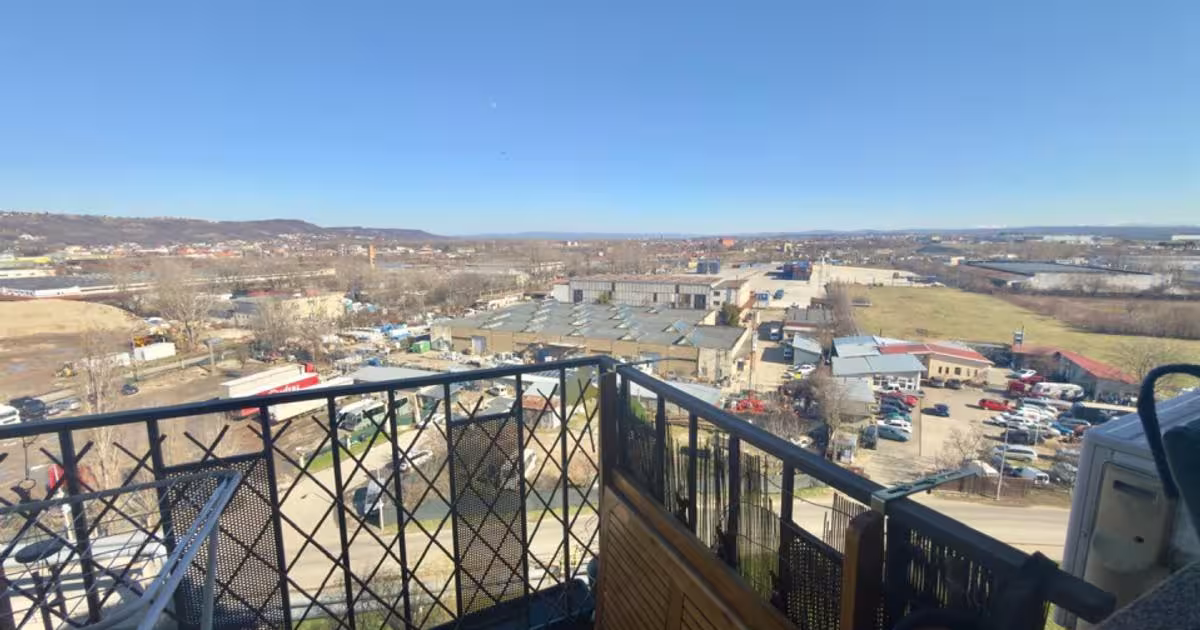 Apartament decomandat cu 3 camere în zona Nufărul, Oradea