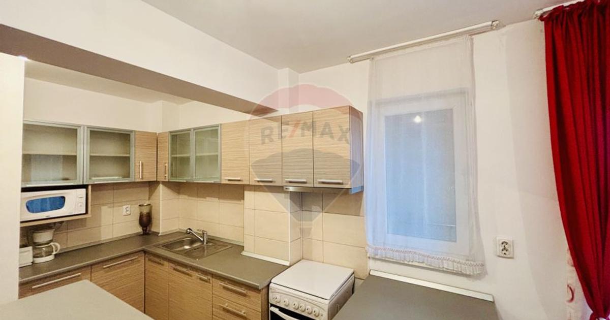 Apartament decomandat cu 3 camere în zona Nufărul, Oradea