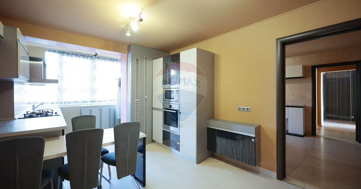 Apartament semidecomandat cu 3 camere în zona Rogerius, Oradea