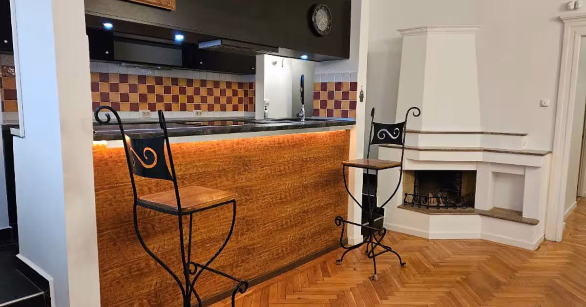 Apartament semidecomandat cu 5 camere în zona Ultracentral, Oradea