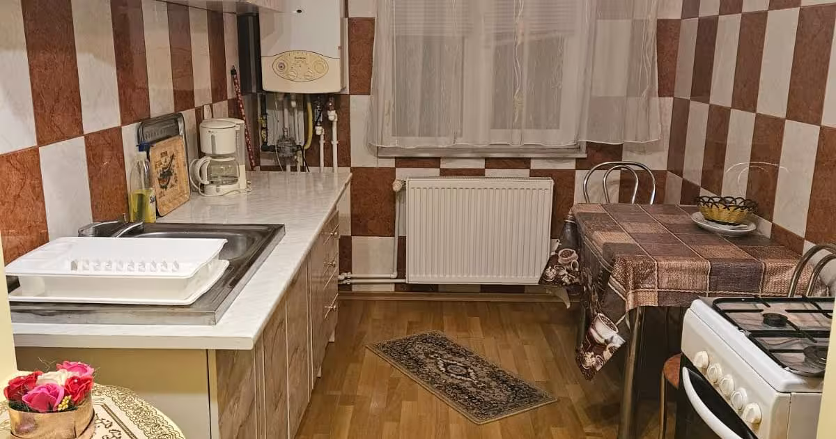 Apartament semidecomandat cu 2 camere în zona Calea București, Pitești