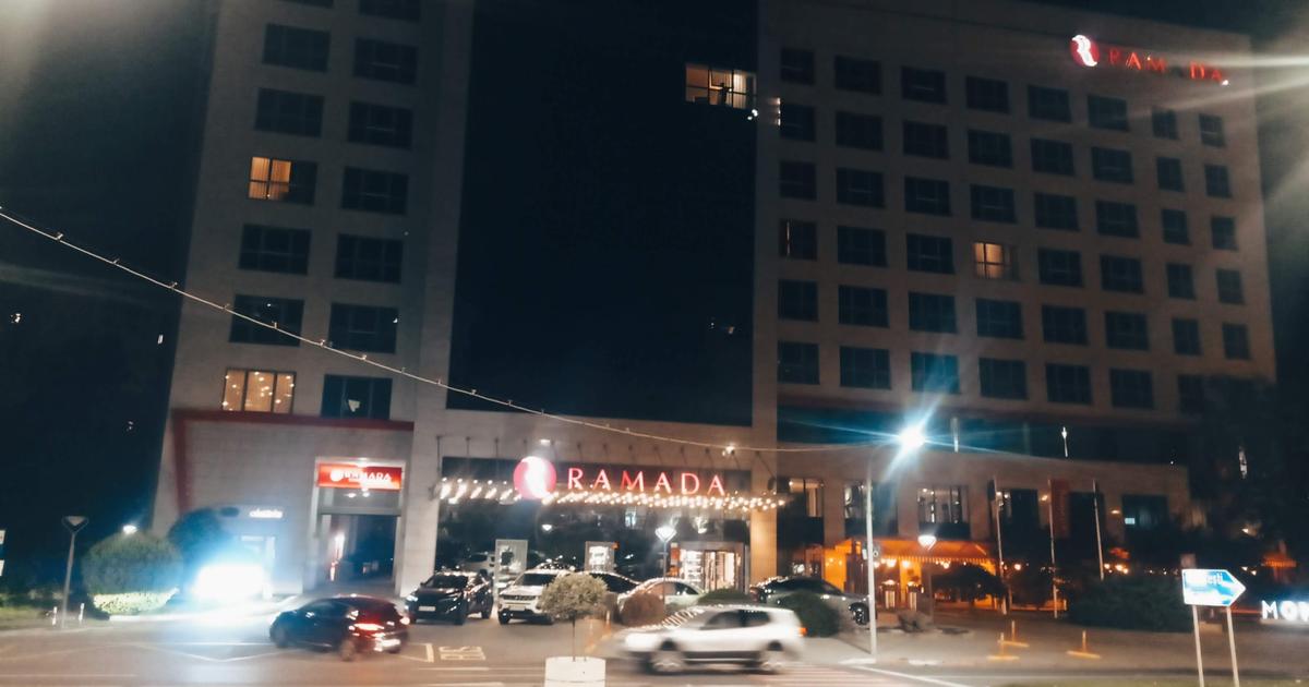 Apartament semidecomandat cu 2 camere în zona Calea București, Pitești