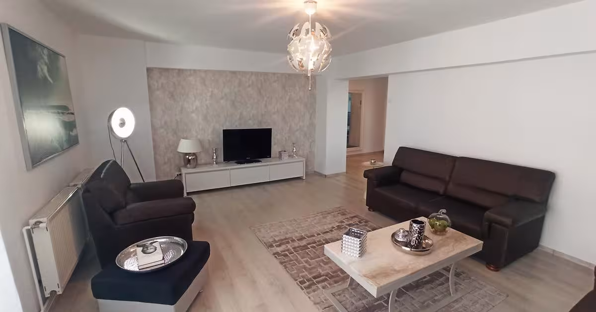 Apartament decomandat cu 3 camere în zona Calea București, Pitești