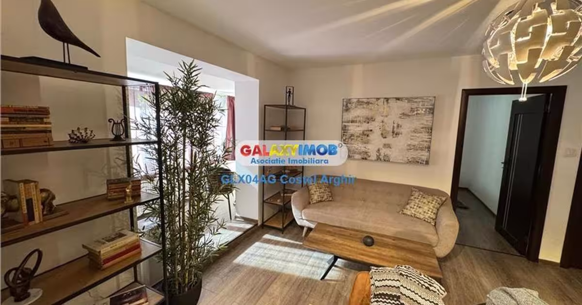 Apartament semidecomandat cu 2 camere în zona Central, Pitești