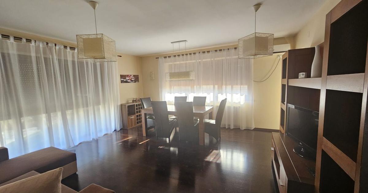 Apartament decomandat cu 2 camere în zona Central, Pitești