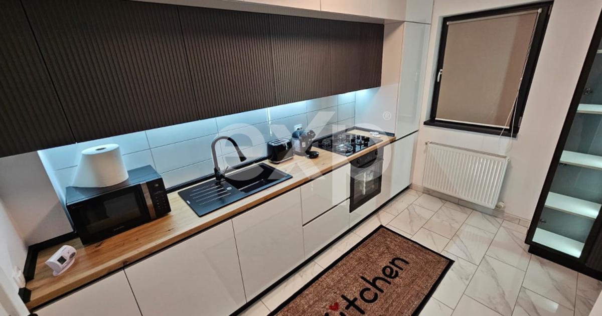 Apartament decomandat cu 3 camere în zona Central, Pitești