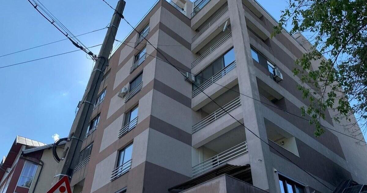 Apartament decomandat cu 3 camere în zona Central, Pitești