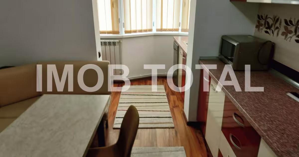 Apartament decomandat cu 3 camere în zona Craiovei, Pitești preț 2.200 RON / lună