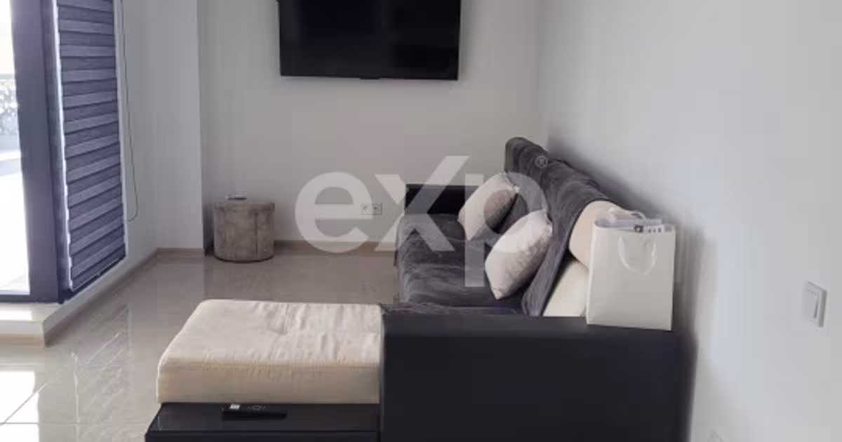 Apartament decomandat cu 2 camere în zona Frații Golești, Pitești