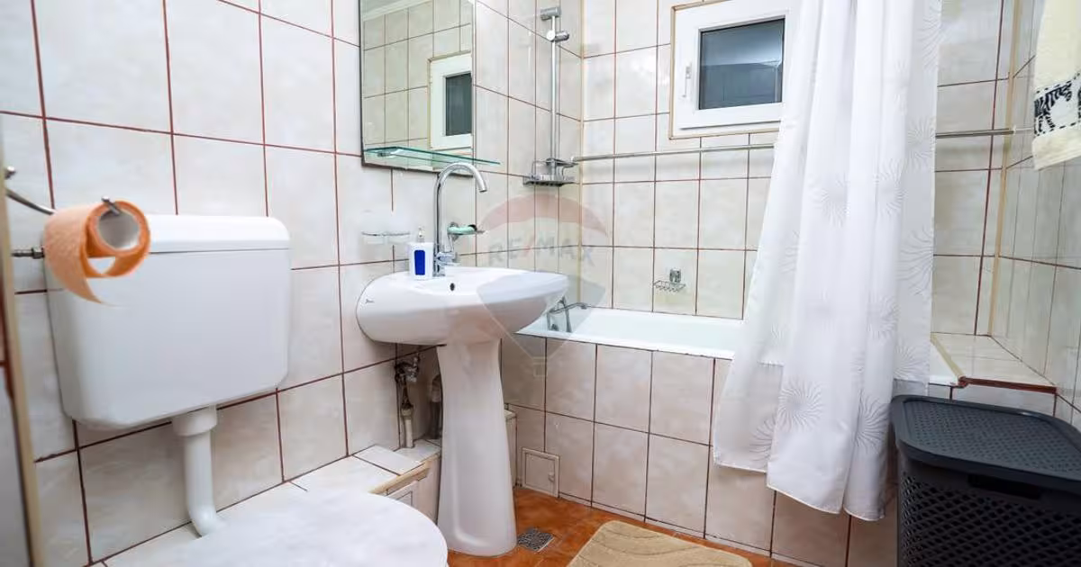 Apartament decomandat cu 4 camere în zona Popa Șapcă, Pitești