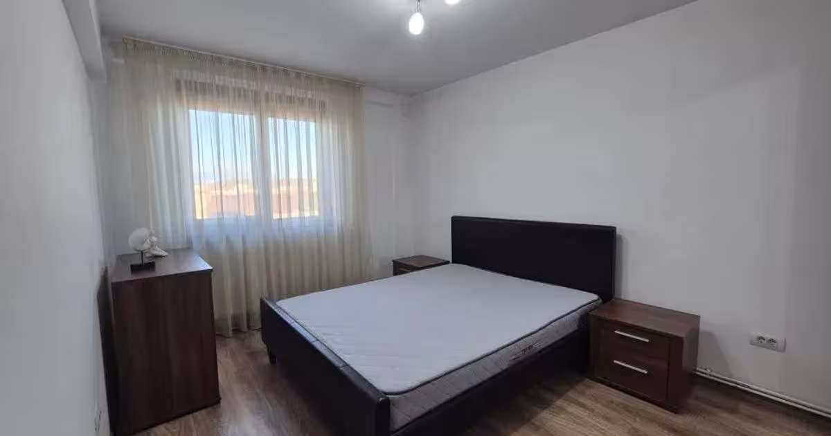 Apartament decomandat cu 3 camere în zona Ultracentral, Pitești