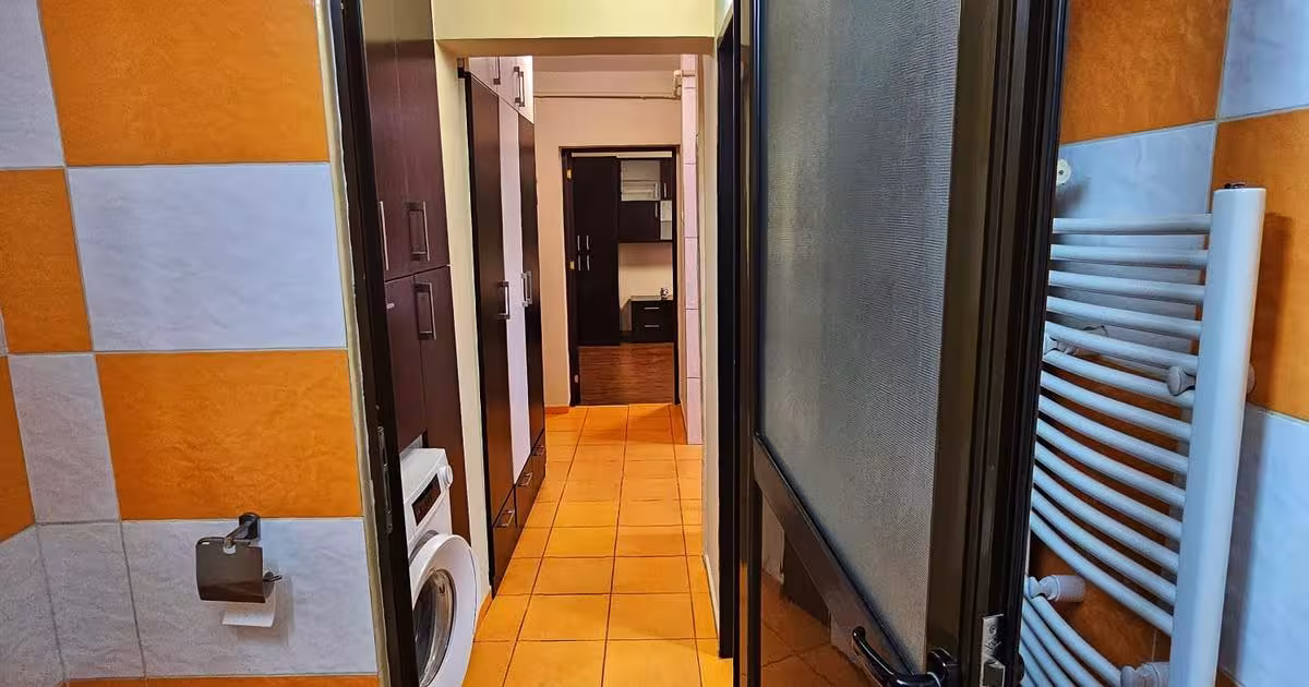 Apartament decomandat cu 2 camere în zona B-dul București, Ploiești preț 1.800 RON / lună