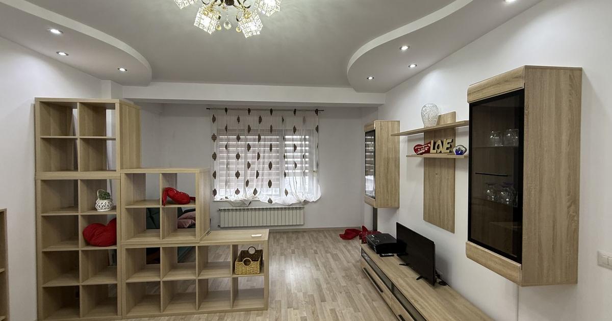 Apartament semidecomandat cu 2 camere în zona Central, Rădăuți