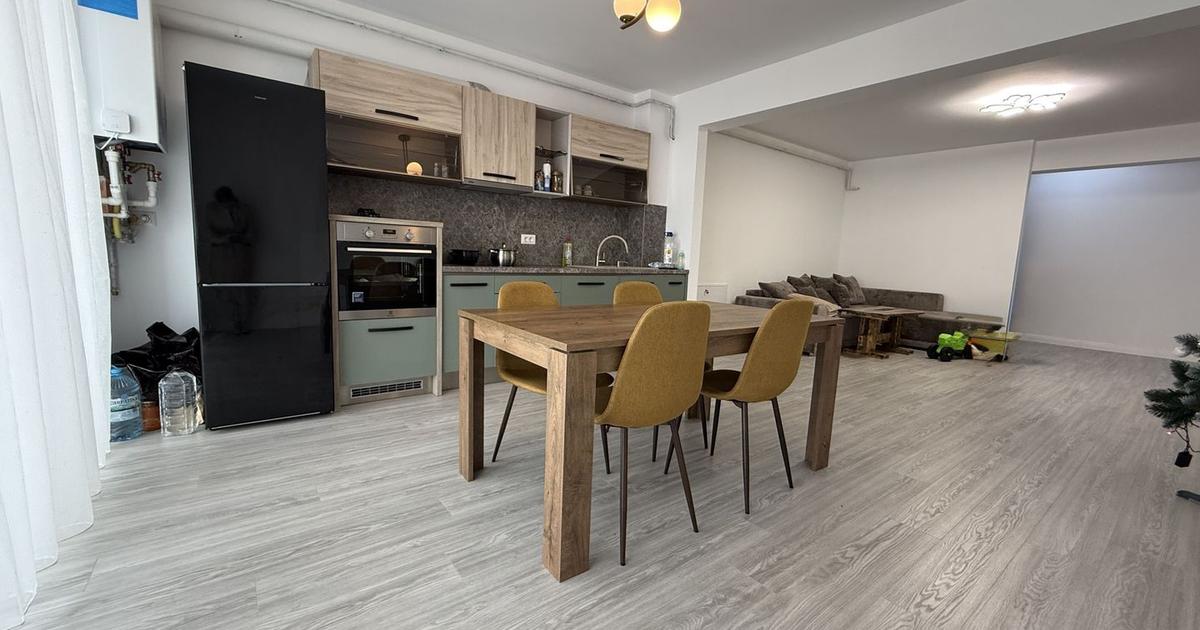 Apartament semidecomandat cu 2 camere în zona Central, Rădăuți preț 180 RON / lună
