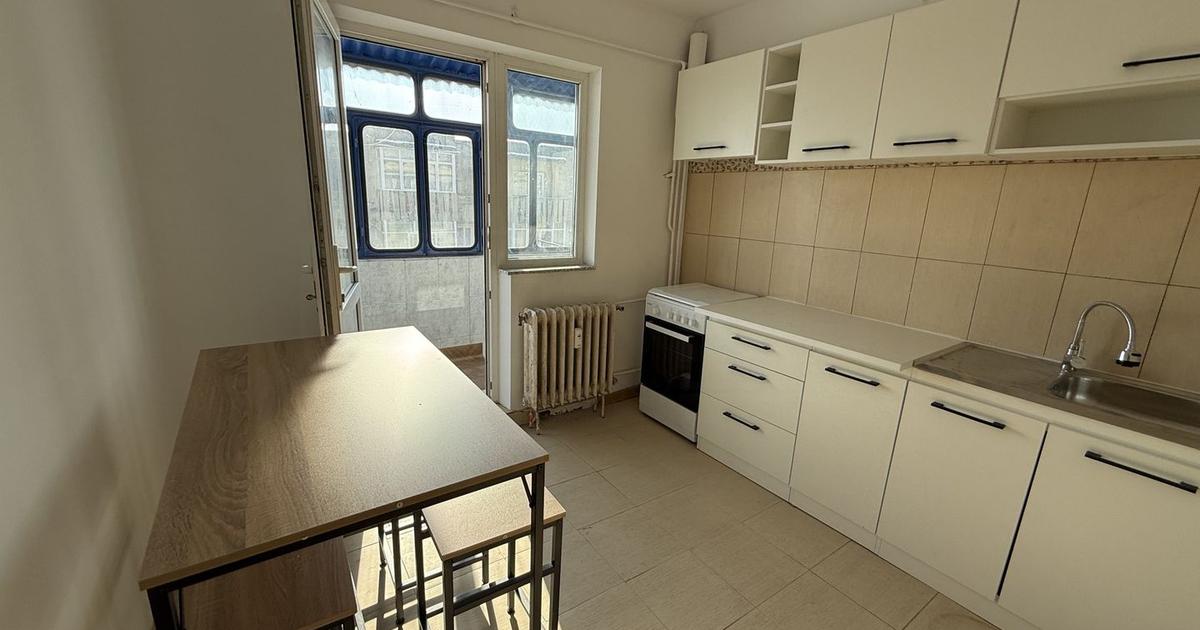 Apartament decomandat cu 2 camere în zona Exterior Est, Rădăuți