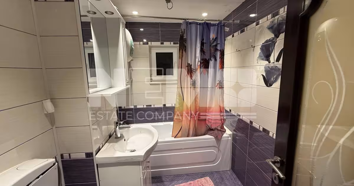 Apartament cu 3 camere în zona Exterior Est, Rădăuți