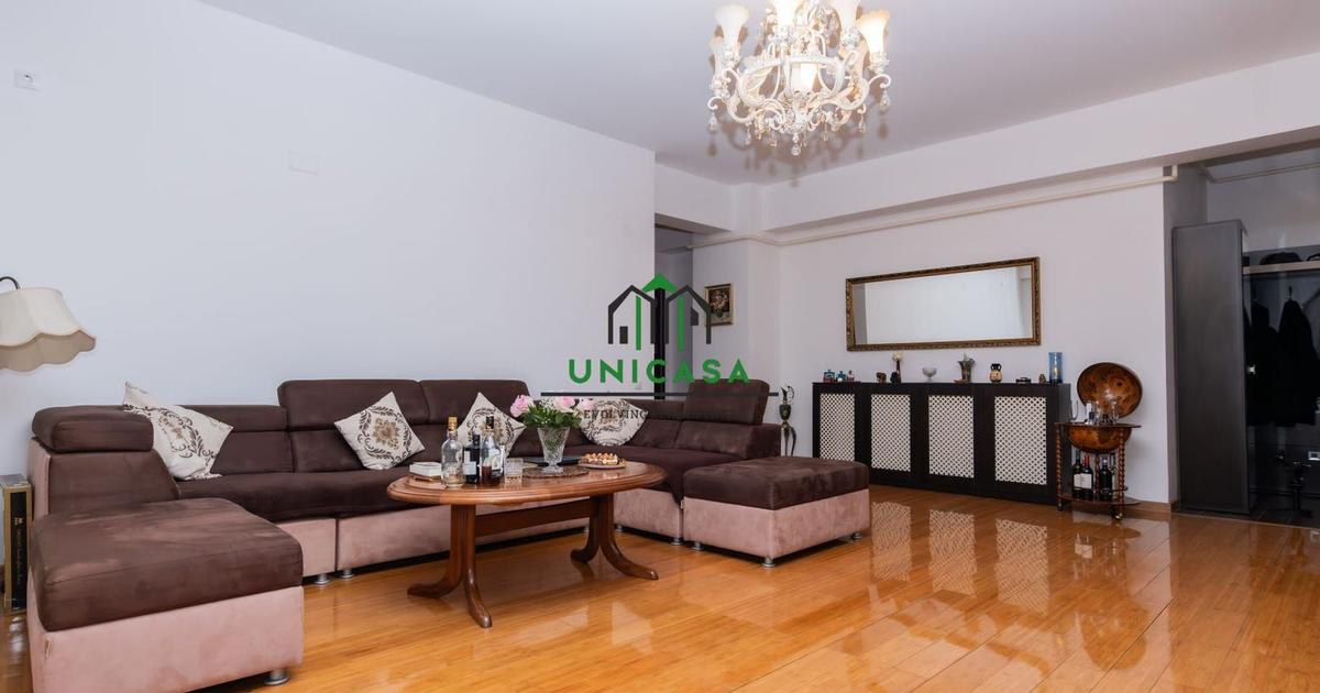 Apartament decomandat cu 3 camere în zona Central, Râmnicu Vâlcea