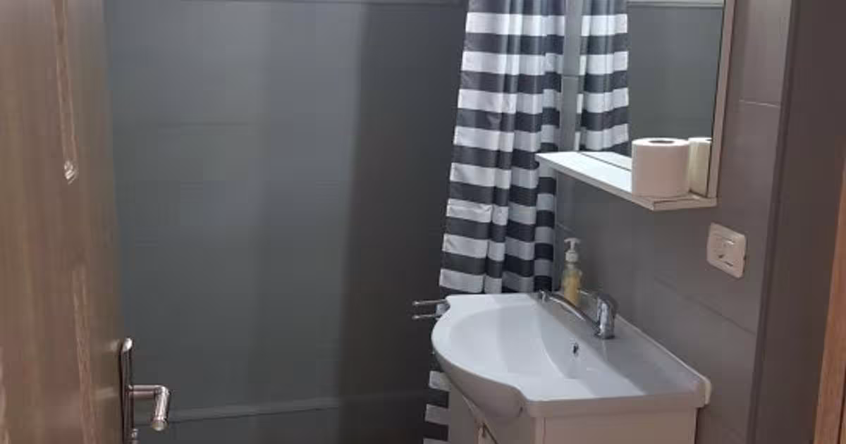 Apartament semidecomandat cu 2 camere în zona Micro I, Reșița