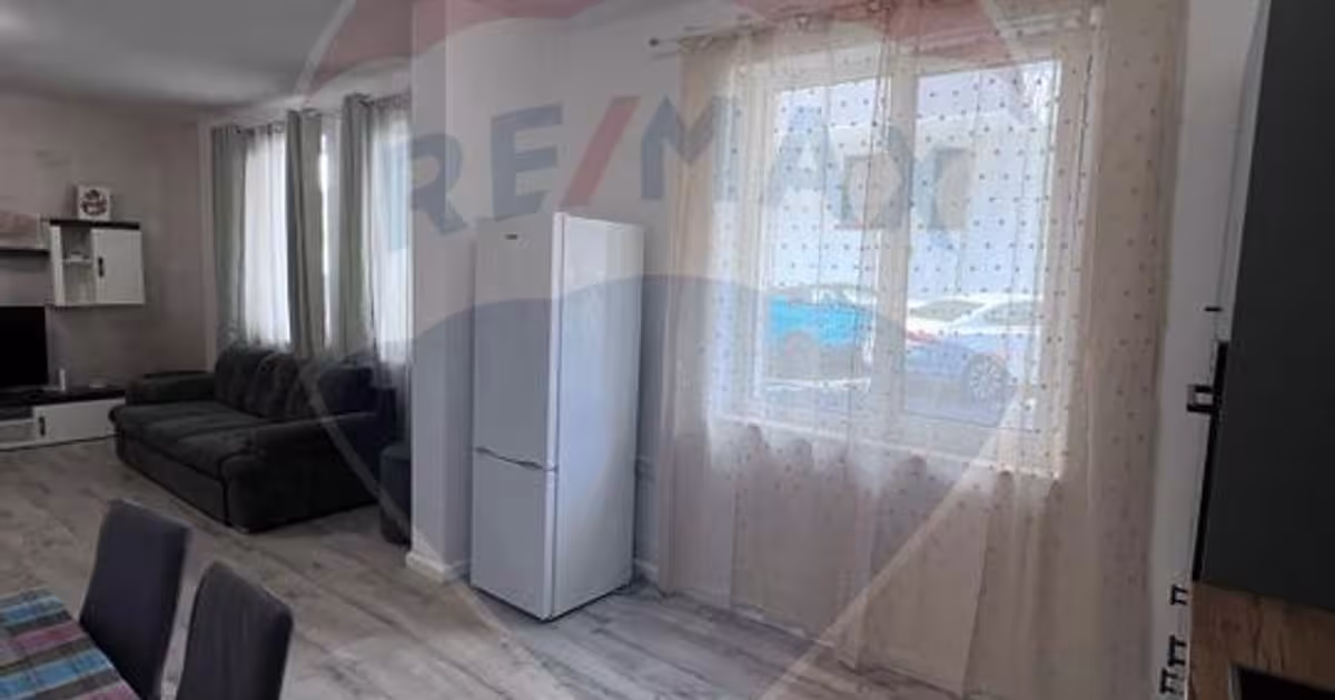 Apartament semidecomandat cu 2 camere în Sânmartin