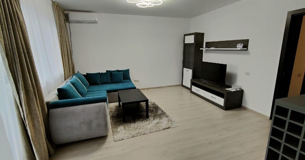 Apartament decomandat cu 3 camere în Sânpetru