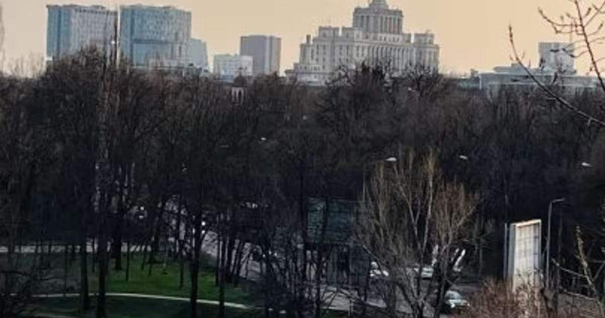Apartament decomandat cu 3 camere în zona Băneasa, Sector 1