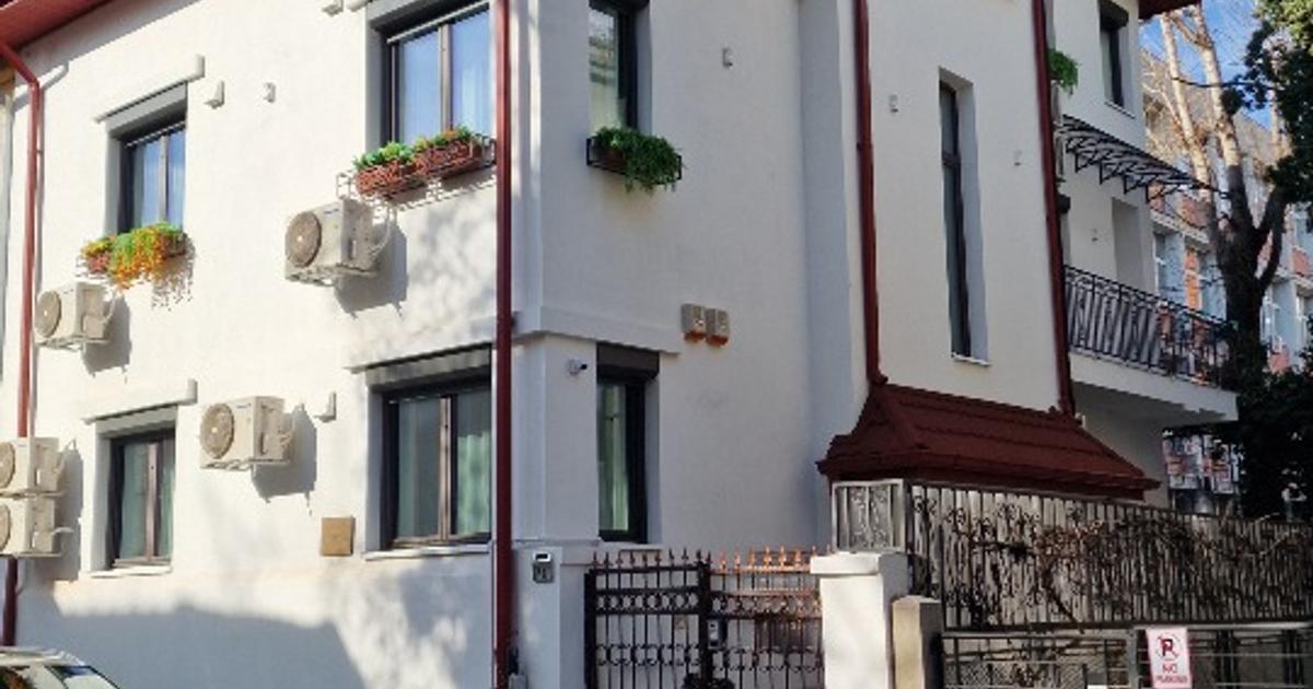 Apartament semidecomandat cu 5 camere în zona Dorobanți, Sector 1