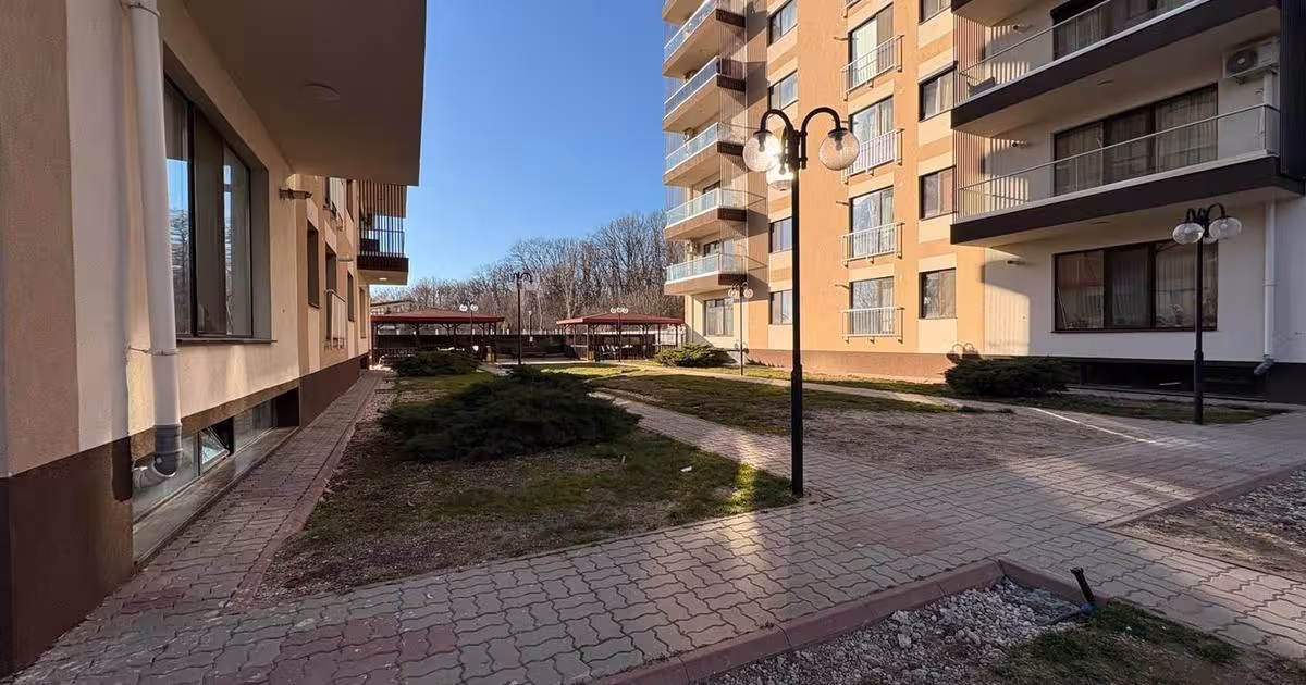 Apartament decomandat cu 3 camere în zona Iancu Nicolae, Sector 1