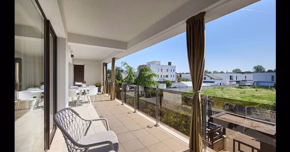 Apartament semidecomandat cu 3 camere în zona Iancu Nicolae, Sector 1