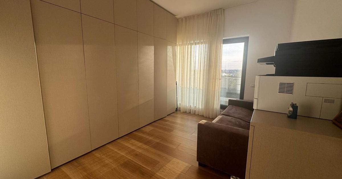 Apartament decomandat cu 3 camere în zona Iancu Nicolae, Sector 1