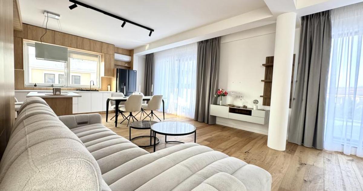 Apartament 215 mp cu 4 camere în zona Pipera, Sector 1